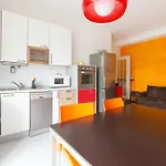 Guesthost - Urban Oasis Between M1 & San Siro Appartamento