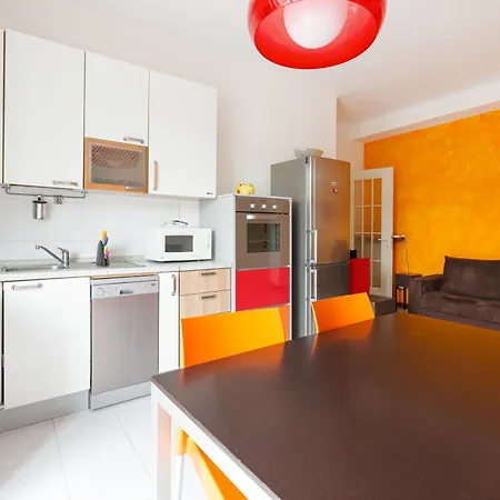 Guesthost - Urban Oasis Between M1 & San Siro Apartment